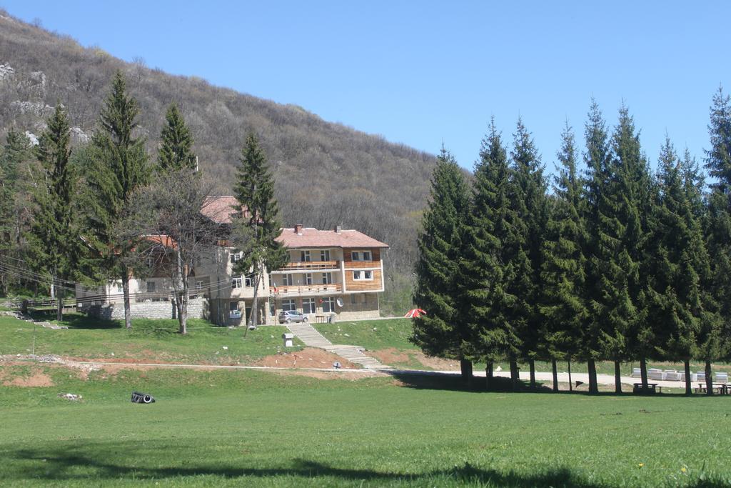 Ledenika Lodge Vratsa Exteriör bild
